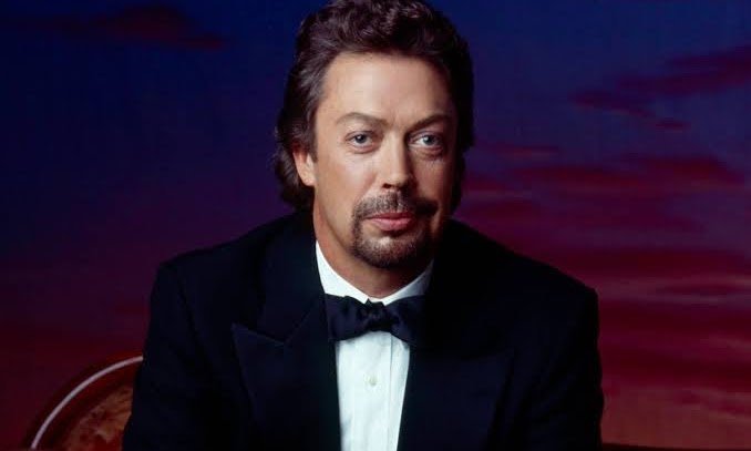 Tim Curry — recent news image for a rising United States search trend