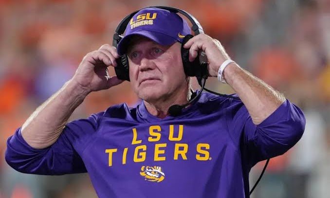 Brian Kelly Cbs Sports Debut — recent news image for a rising United States search trend