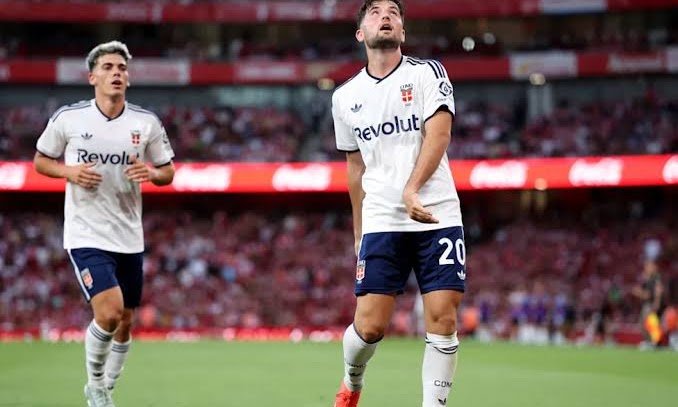 Arsenal Vs Como — editorial thumbnail for a trending United States news story